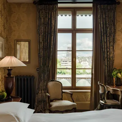 Les Trois Rois River Queen Room 216 1601 2