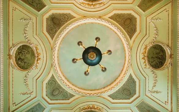 Les Trois Rois Accommodation Napoleon Suite 2025 02