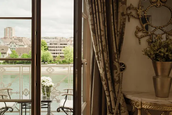 2504 OP River Suite Balcony (2)