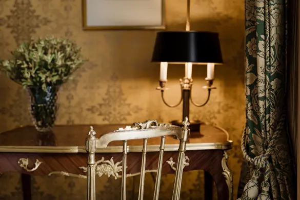2504 OP City Queen Room (6)
