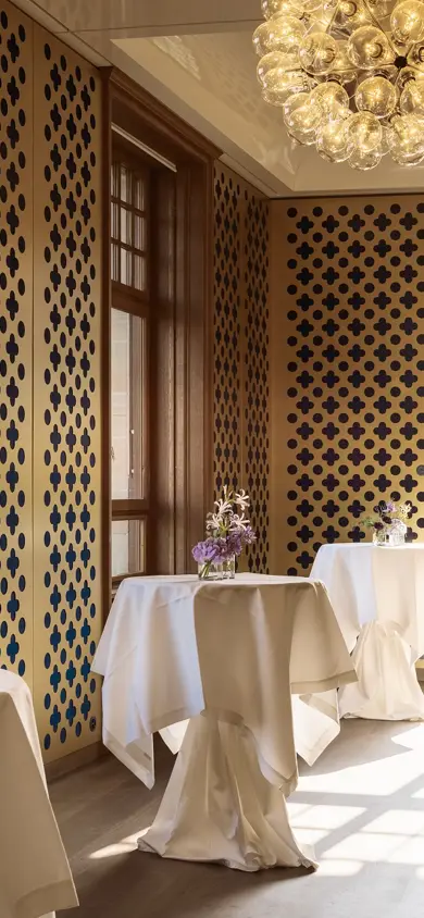 2510 JD Kaspar, Standing Reception