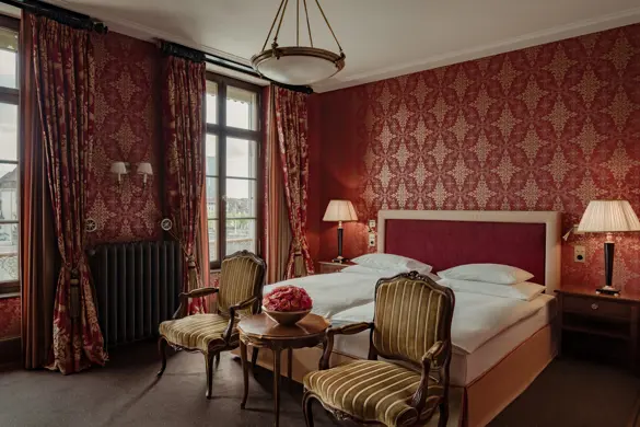 2504 OP River King Room (2)
