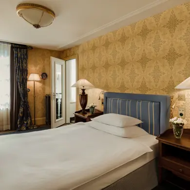 Les Trois Rois City Business Room 304 1900 2