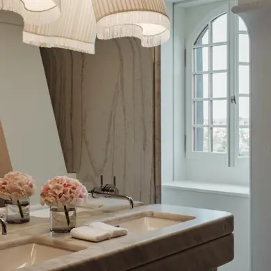 2505 OP Les Trois Rois Junior Suite 5005