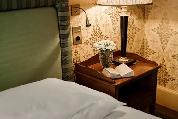 2504 OP City Queen Room (7)